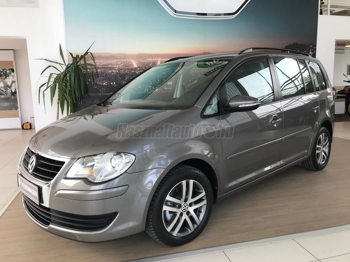 VOLKSWAGEN TOURAN 1.9 PD TDi Conceptline