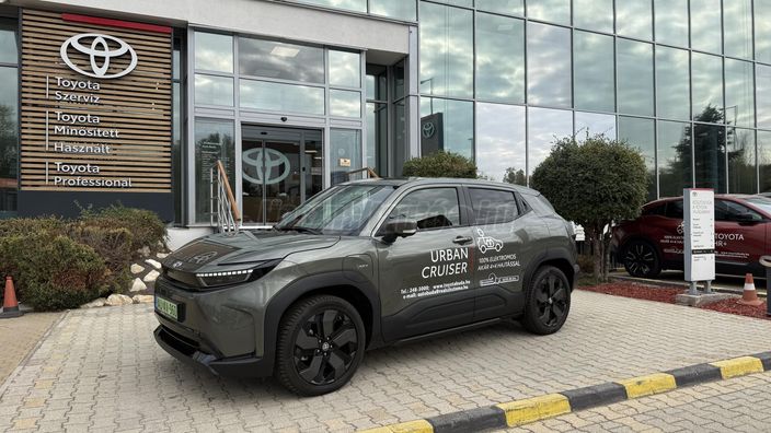 TOYOTA URBAN CRUISER 61 kWh Executive