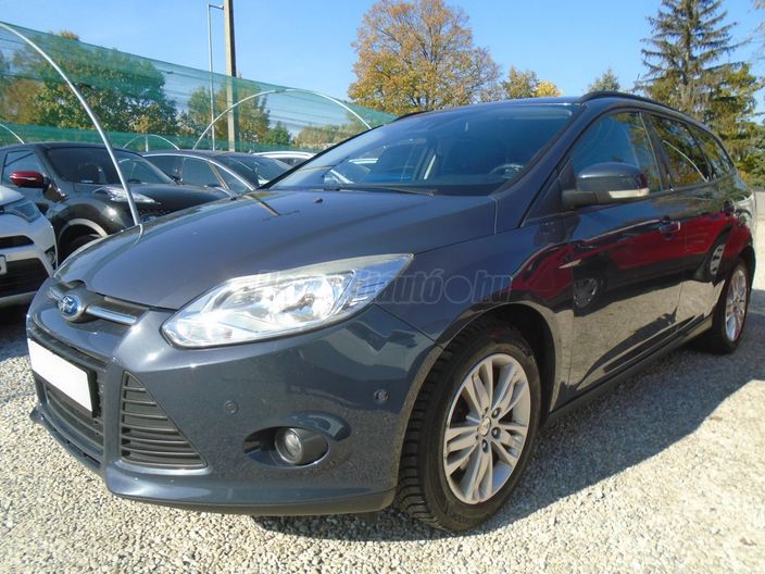 FORD FOCUS 1.6 Ti-VCT Champions