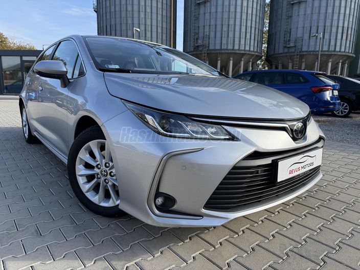 TOYOTA COROLLA Sedan 1.5 Comfort Tech
