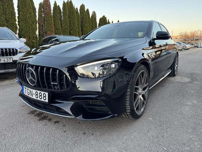 MERCEDES-AMG E 63 S 4MATIC+ 9G-TRONIC