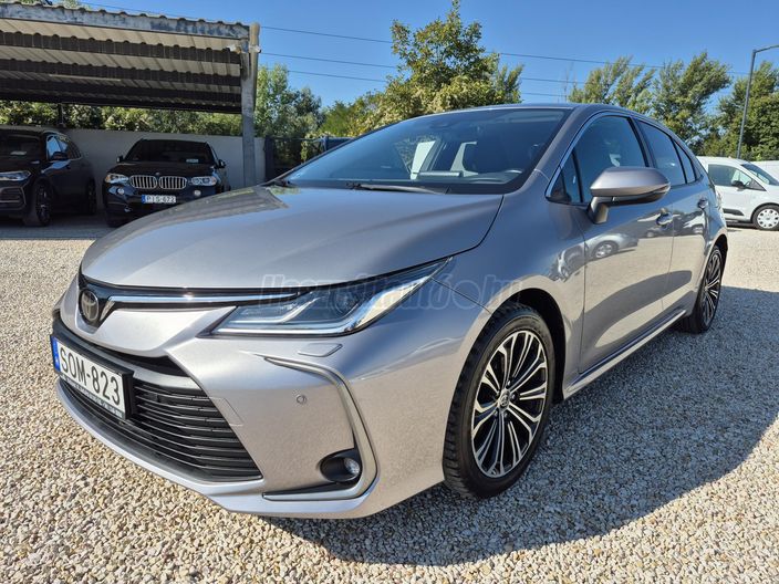 TOYOTA COROLLA Sedan 1.6 Comfort Style