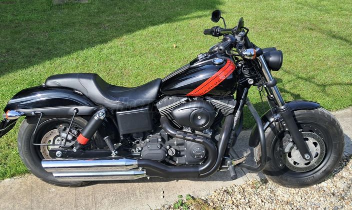 HARLEY-DAVIDSON DYNA FAT BOB