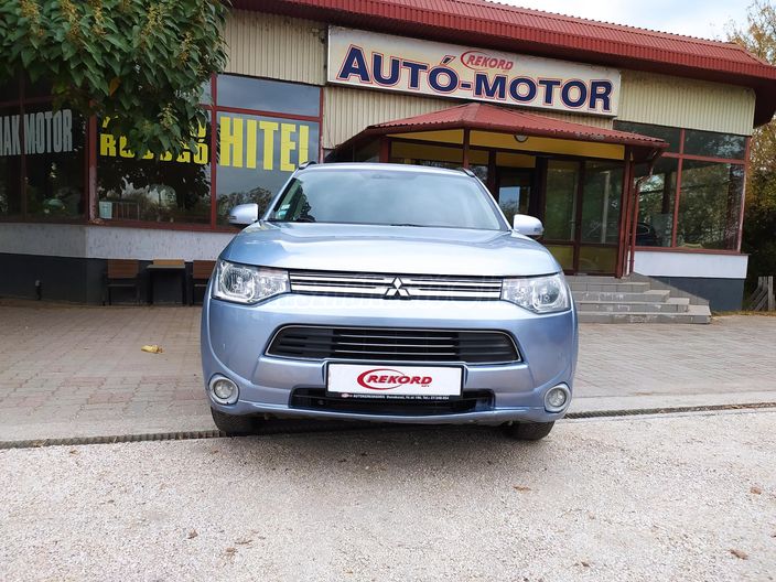 MITSUBISHI OUTLANDER 2.0 PHEV Intense Plus 4WD CVT