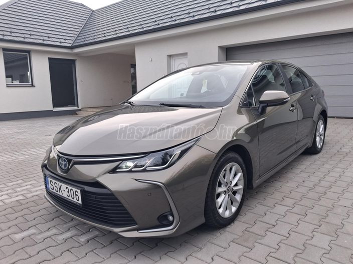 TOYOTA COROLLA Sedan 1.8 Hybrid Comfort Tech e-CVT