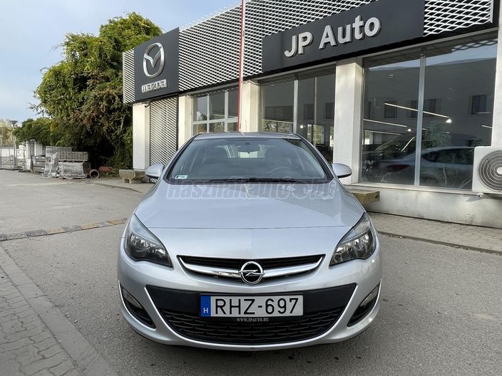OPEL ASTRA J Sedan 1.4 T Enjoy