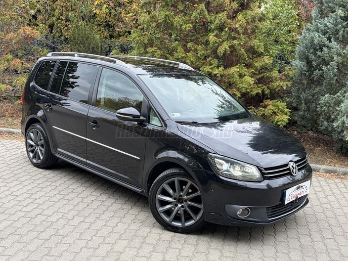 VOLKSWAGEN TOURAN 1.6 CR TDI Highline DSG [7 személy]