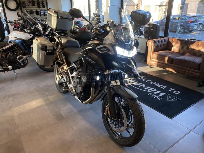 TRIUMPH TIGER 1200