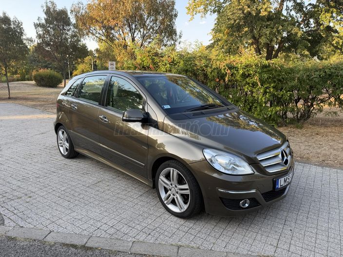 MERCEDES-BENZ B 180 CDI Autotronic