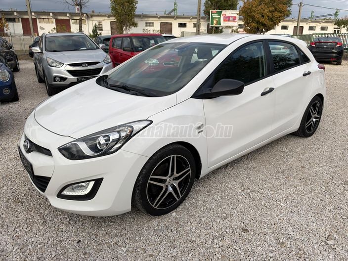 HYUNDAI I30 1.4i Business