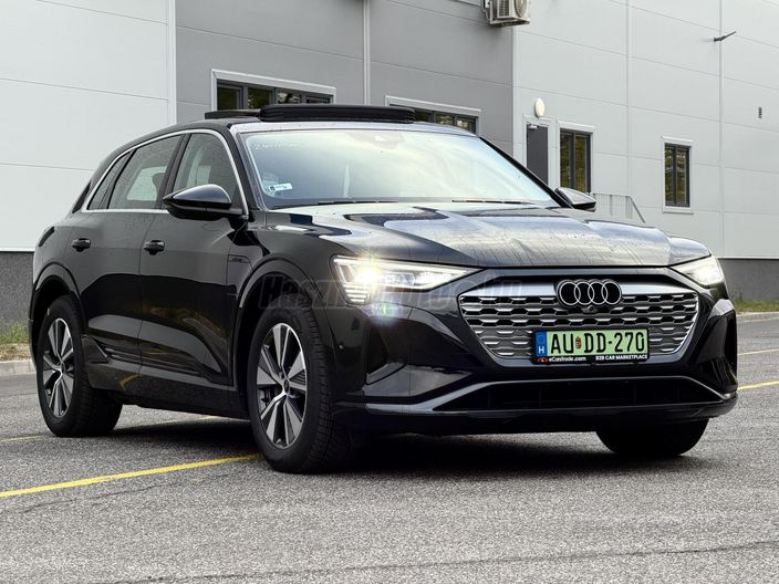 AUDI Q8 e-tron 55 Advanced quattro (Automata)