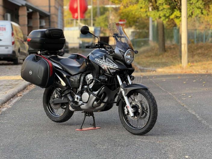 HONDA XL 700 V