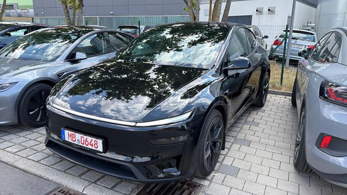 TESLA MODEL Y Performance AWD (Automata)