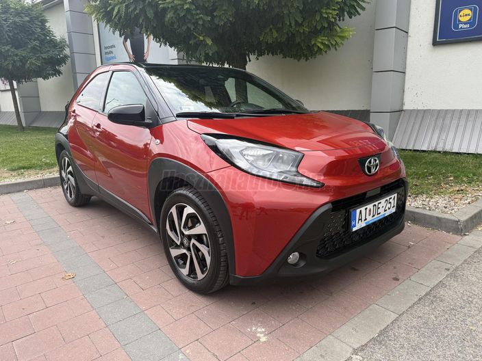 TOYOTA AYGO X 1.0 VVT-i Selection
