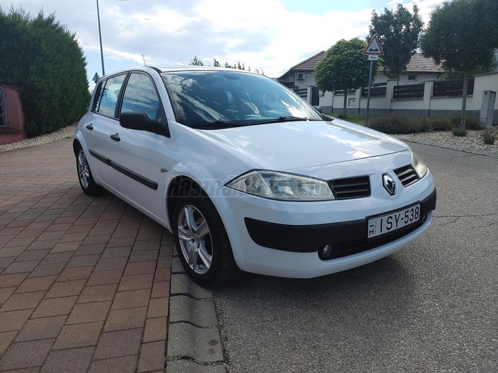 RENAULT MEGANE 1.4 16V Expression