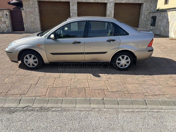 FORD FOCUS 1.4 Ambiente