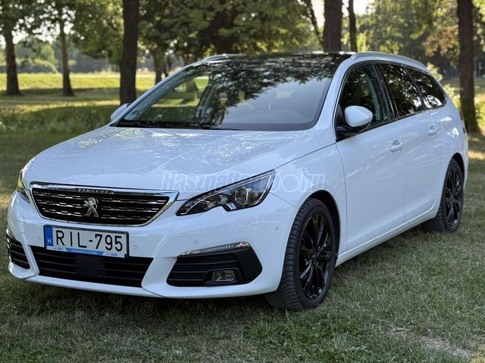 PEUGEOT 308 1.2 PureTech Allure EAT8 EURO6.2