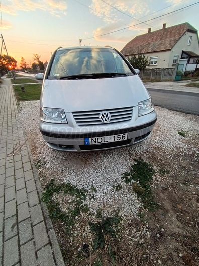 VOLKSWAGEN SHARAN 1.9 PD TDI