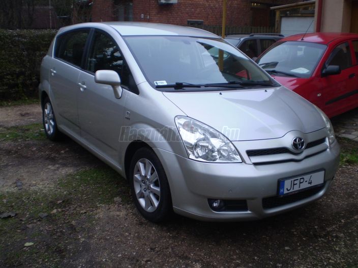 TOYOTA COROLLA VERSO 1.8 Linea Sol
