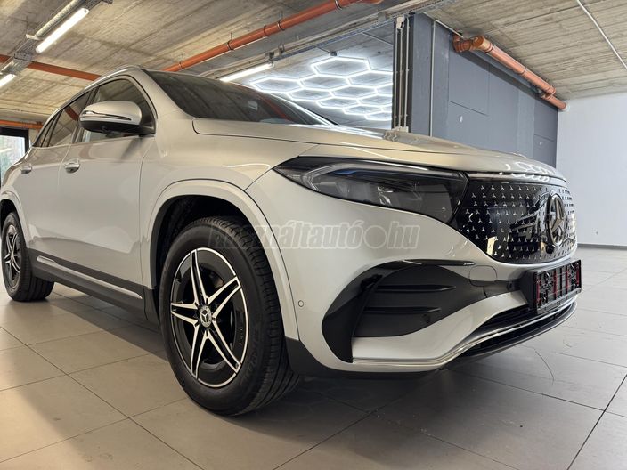 MERCEDES-BENZ EQA 300 4Matic