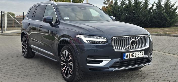 VOLVO XC90 2.0 [T8] Core Geartronic (7 személyes )