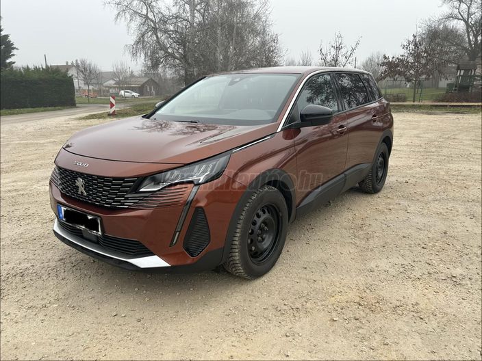 PEUGEOT 5008 1.2 PureTech Family Edition EAT8 (7 személyes )