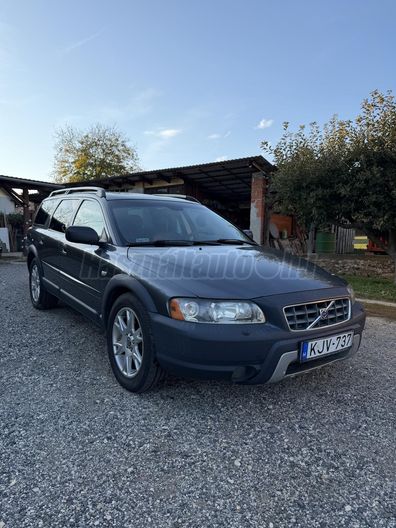 VOLVO XC70 2.4 D [D5] AWD (Automata)
