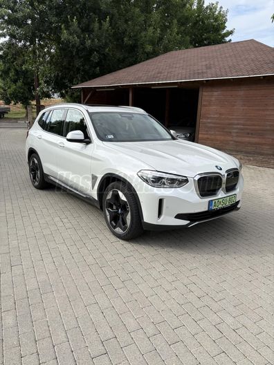 BMW IX3 73,9kWh