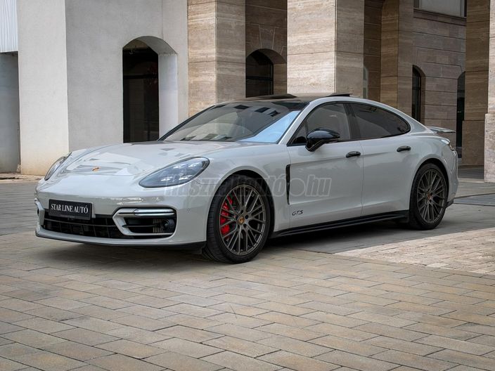 PORSCHE PANAMERA GTS PDK