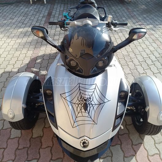 CAN-AM SPYDER