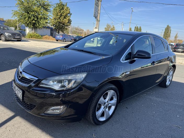 OPEL ASTRA J 1.4 T Sport
