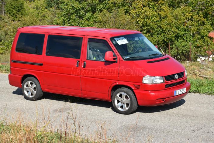 VOLKSWAGEN TRANSPORTER T4 Caravelle 2.5 Comfortline