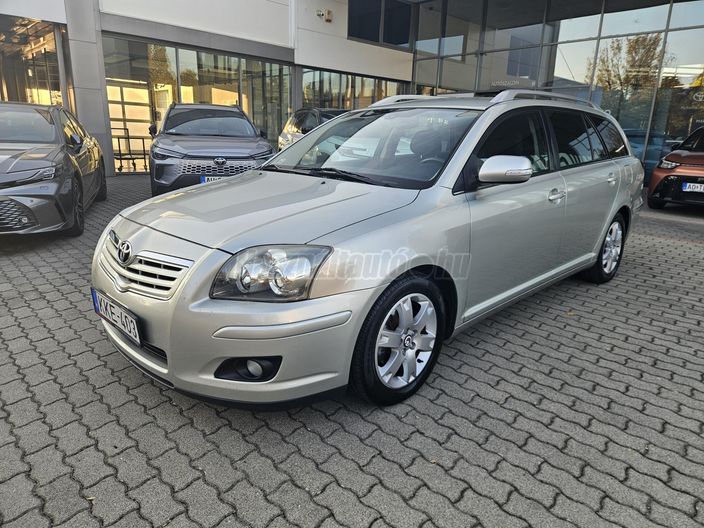 TOYOTA AVENSIS Wagon 1.8 Sol