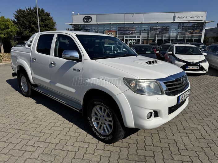 TOYOTA HILUX 3.0 D-4D 4x4 Double SR+