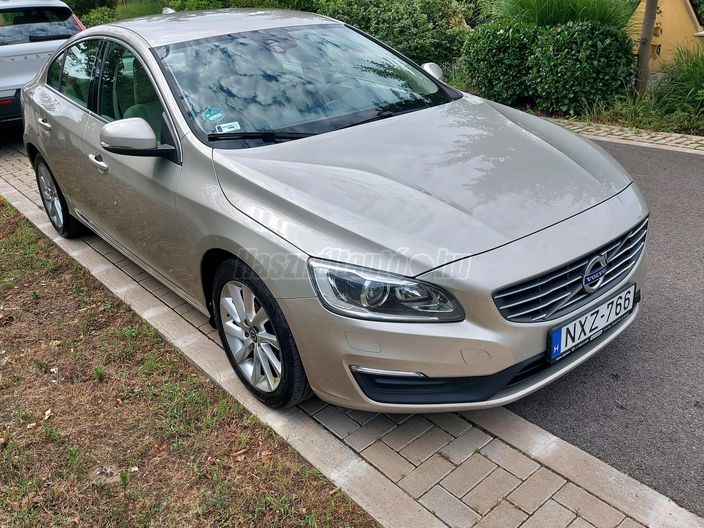VOLVO S60 2.0 D [D4] Kinetic Geartronic