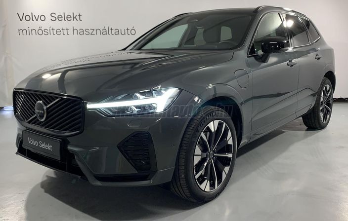 VOLVO XC60 2.0 [T6] Plus Dark AWD Geartronic