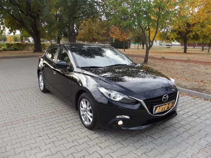 MAZDA 3 Sport 2.0 Revolution