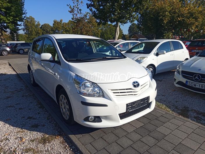 TOYOTA VERSO 1.6 Style Navi