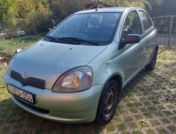 TOYOTA YARIS 1.0 Linea Luna