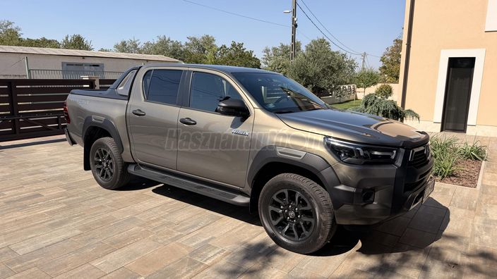 TOYOTA HILUX 2.8 D-4D 4x4 Double Invincible (Automata)