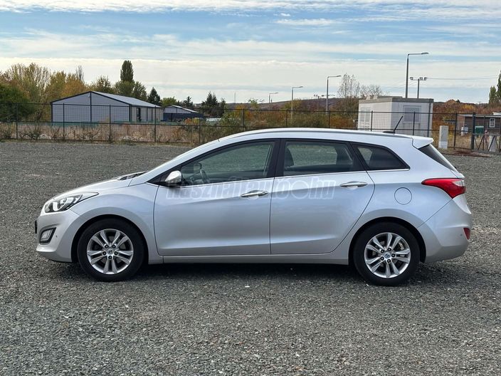HYUNDAI I30 CW 1.4i Business
