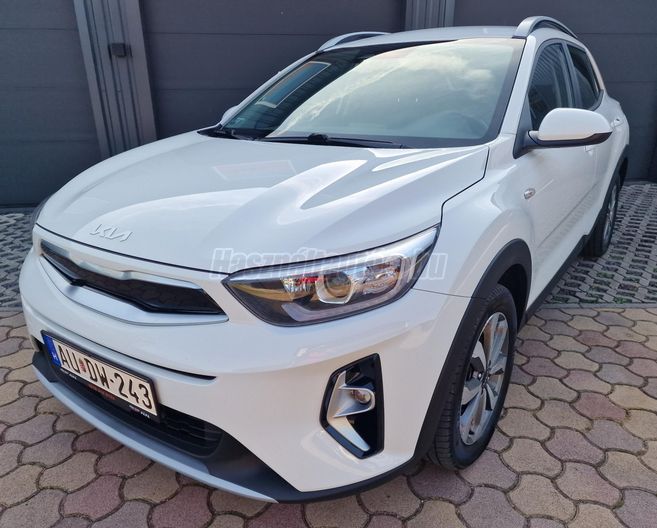 KIA STONIC 1.2 DPI Silver