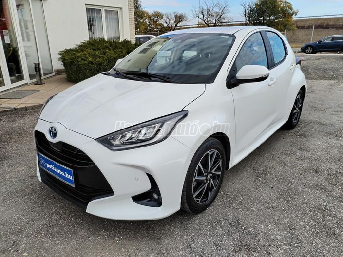 TOYOTA YARIS 1.5 Hybrid Active e-CVT