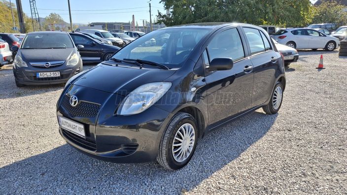 TOYOTA YARIS 1.0 998 Ice