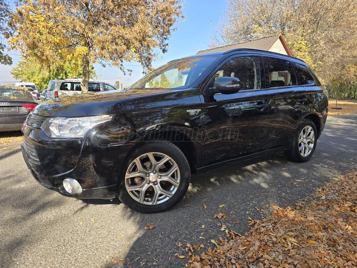 MITSUBISHI OUTLANDER 2.0 PHEV Intense Plus 4WD CVT