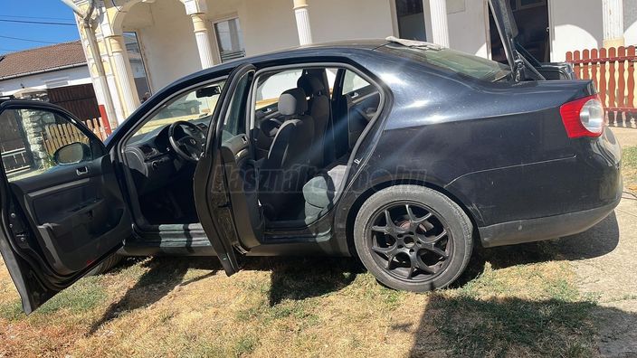 VOLKSWAGEN JETTA V 1.6 Comfortline