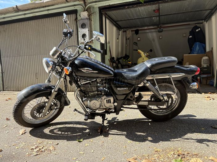 SUZUKI GZ 250 (MARAUDER)