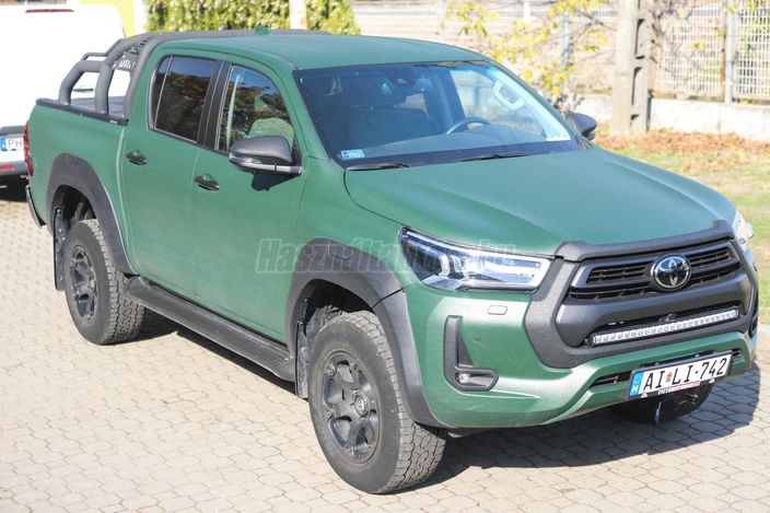 TOYOTA HILUX 2.8 D-4D 4x4 Double Executive (Automata)
