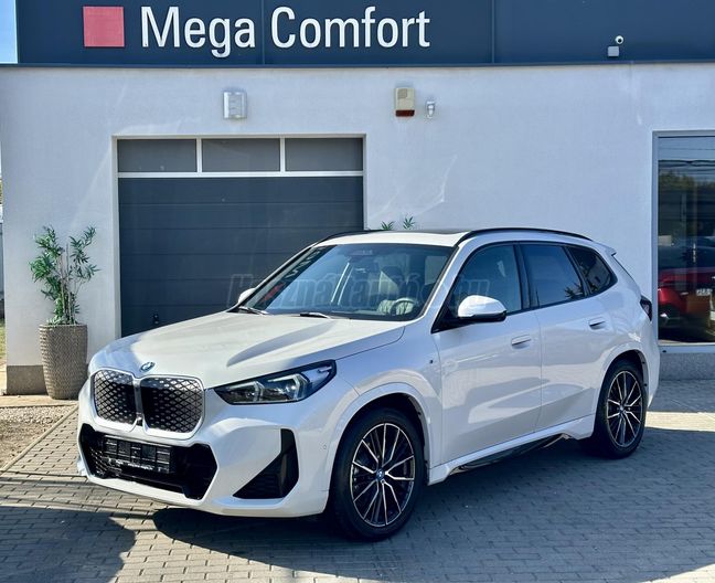 BMW IX1 xDrive30 64,8kWh