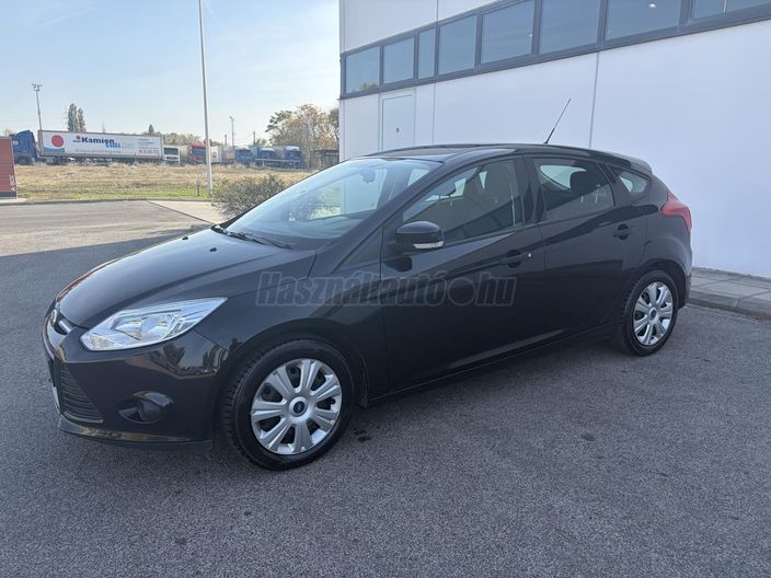 FORD FOCUS 1.6 Ti-VCT Ambiente